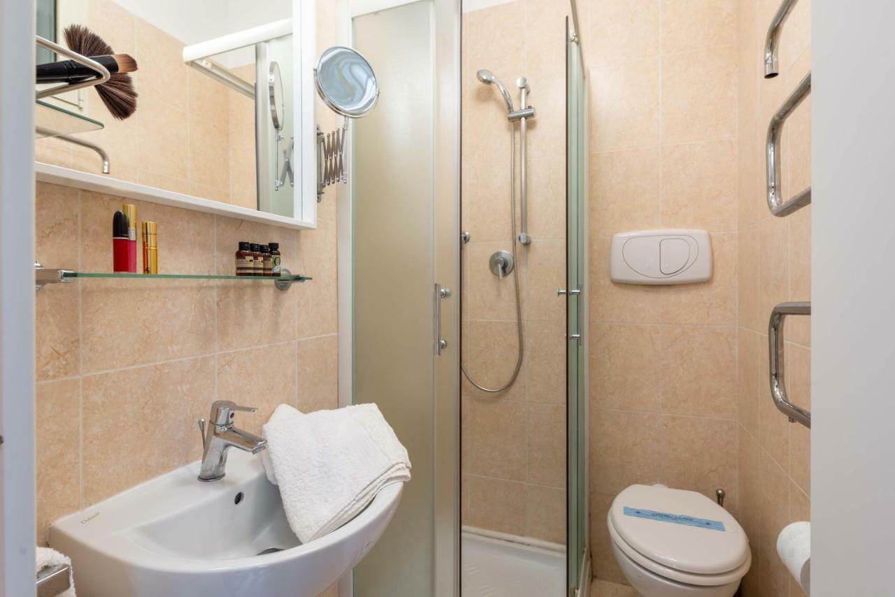 Sistina House Style Holidayhome X 6 Roma Esterno foto